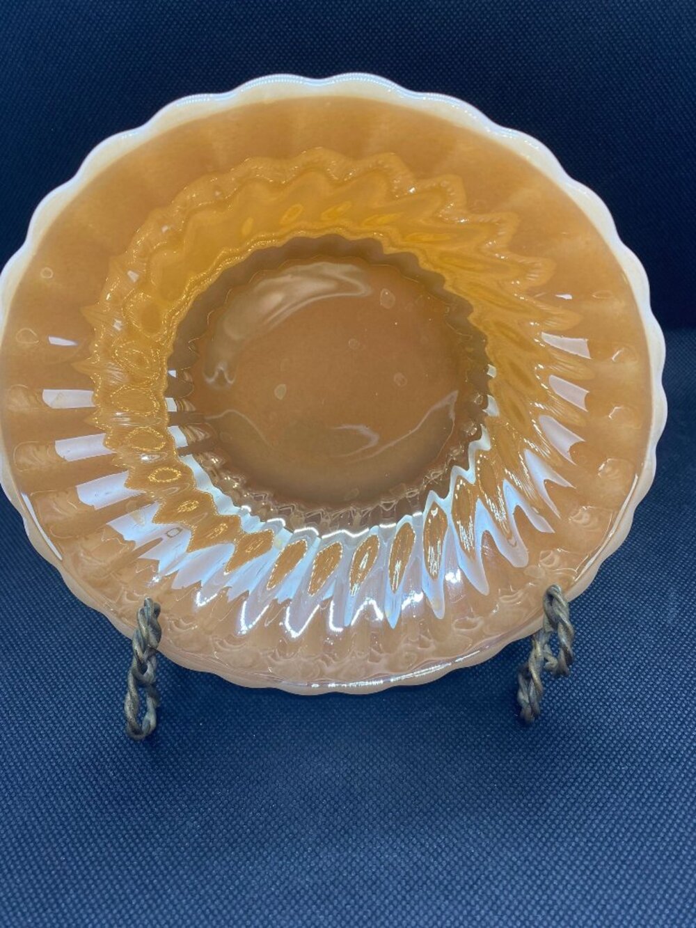 Anchor Hocking Peach Lustre Swirl Shell Soup Bowl Carnival Glass